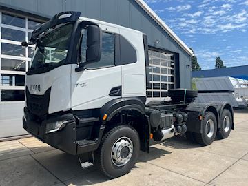 Iveco T-Way 6x6 Tractor Head AT720T47WT